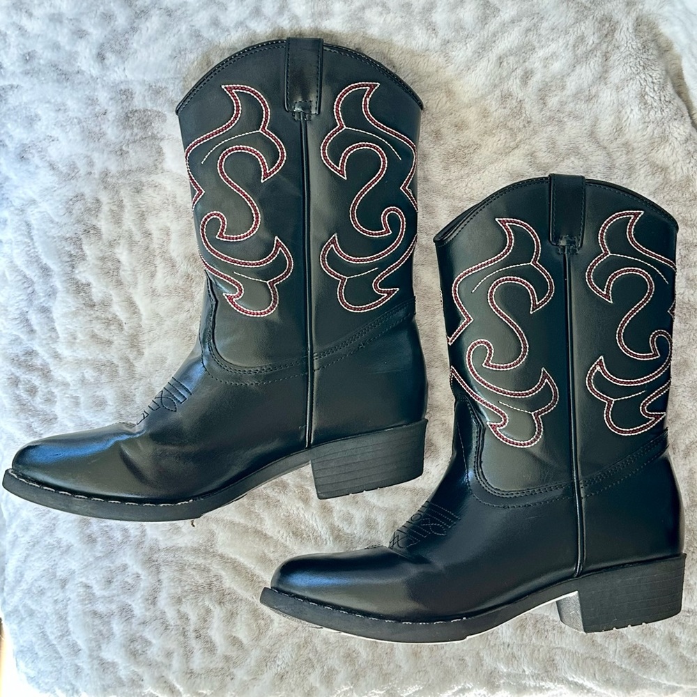 Canyon Trails Kids Black Western Boots Red White Stitching size 2✨EUC✨